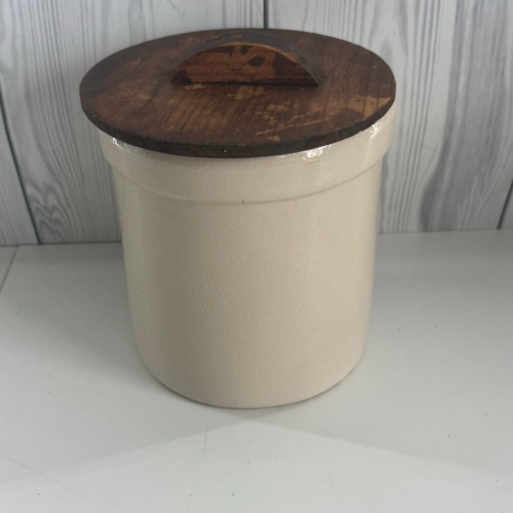 Vintage Unbranded White Crock Wooden Cover 7x6 Utensils Primitive Cottage
